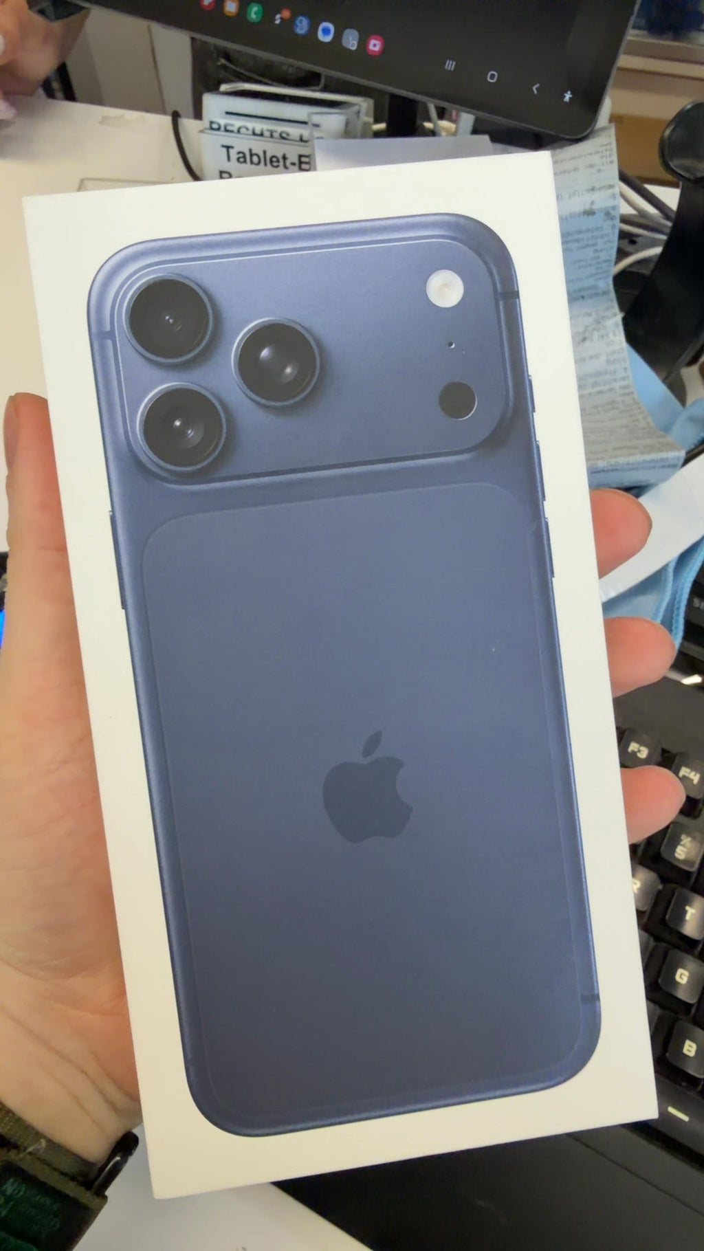 APPLE iPhone 17 Pro Max 256GB tiefblau