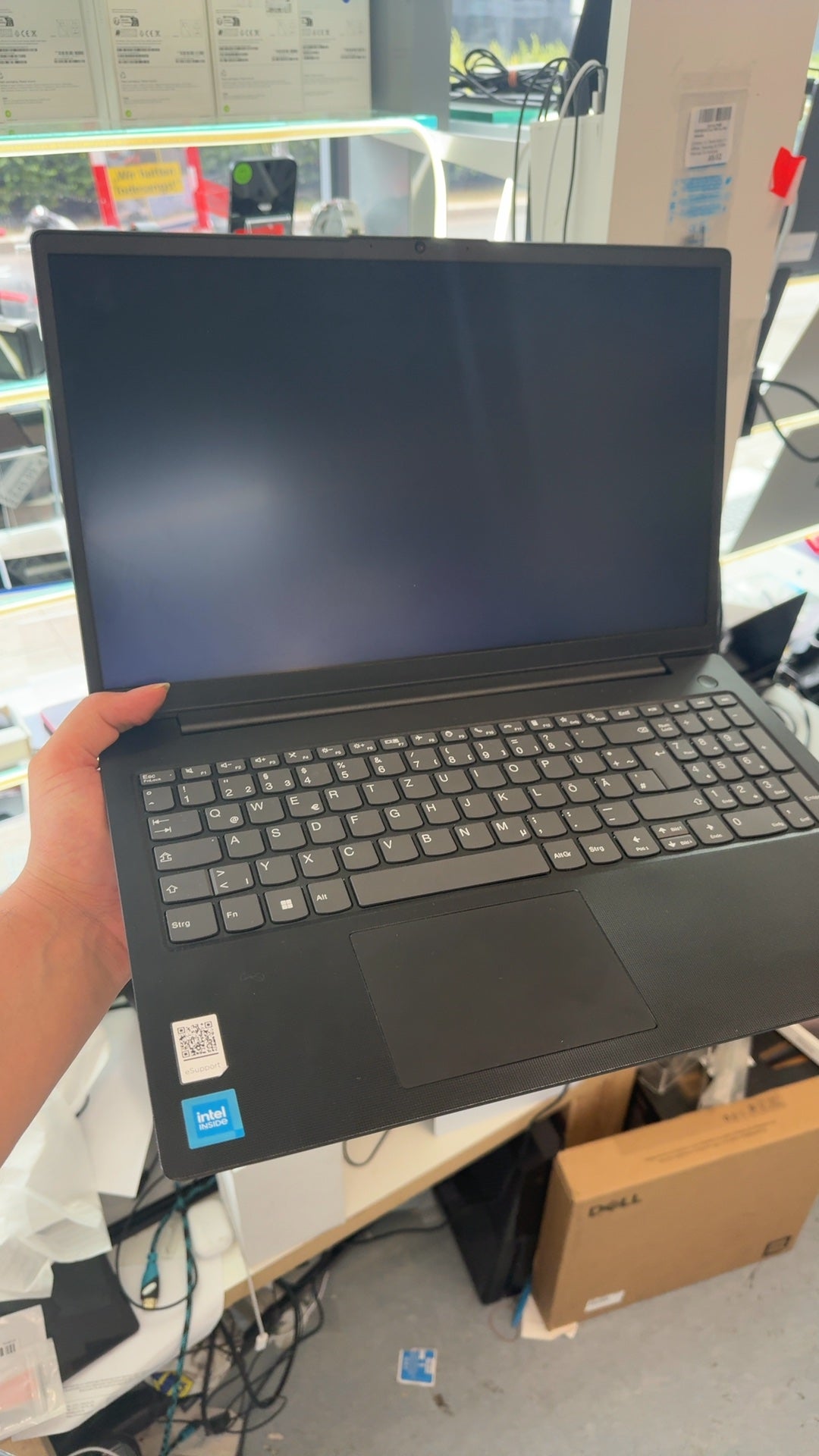 Lenovo V15-G2