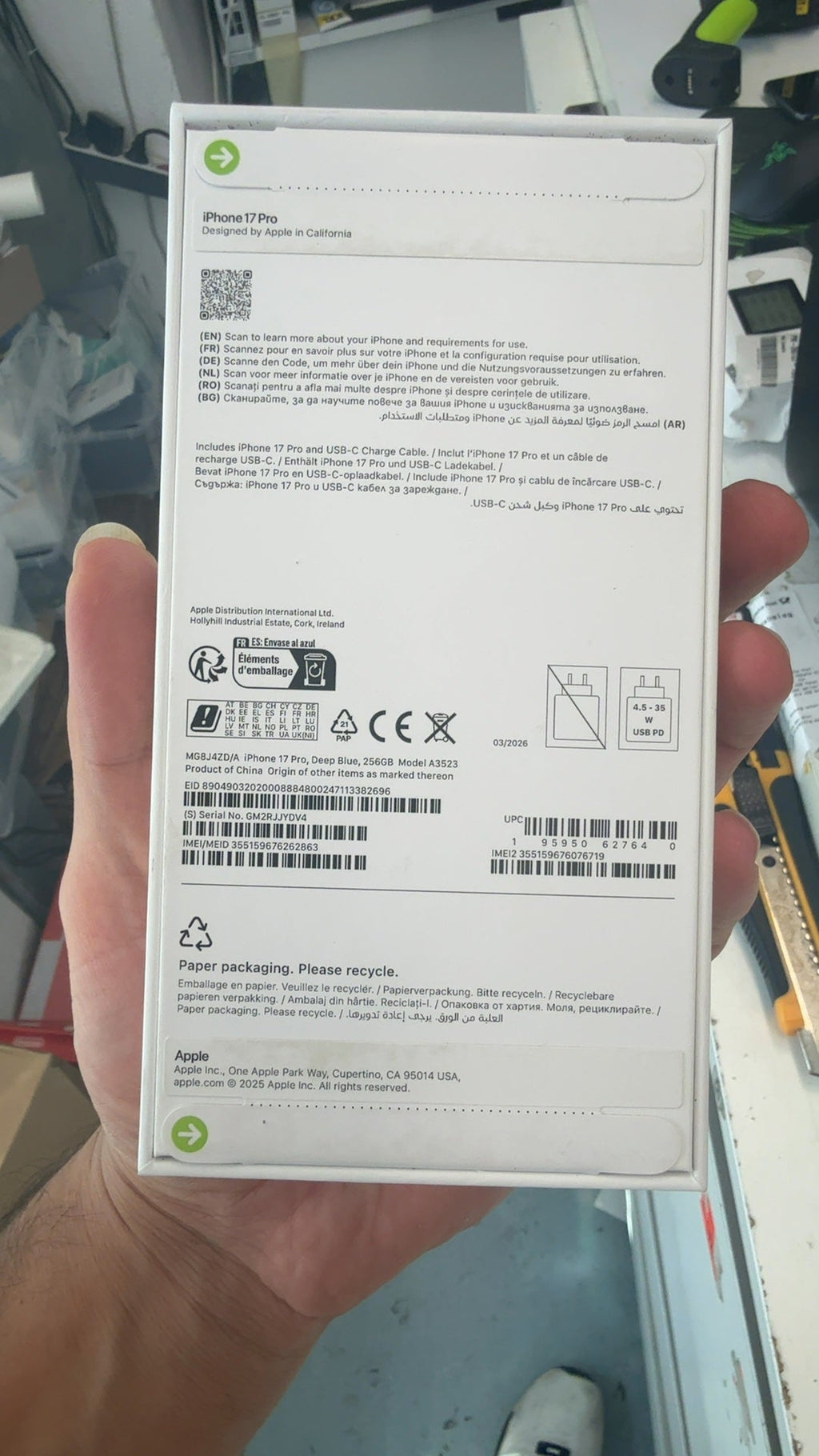 APPLE iPhone 17 Pro Clear Case with MagSafe