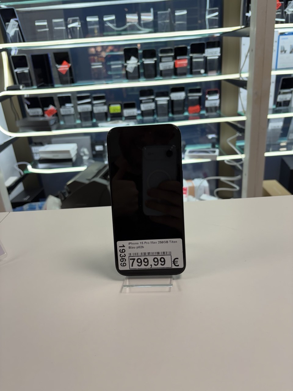 Apple iPhone 15 Pro Max 256GB Titan Blau
