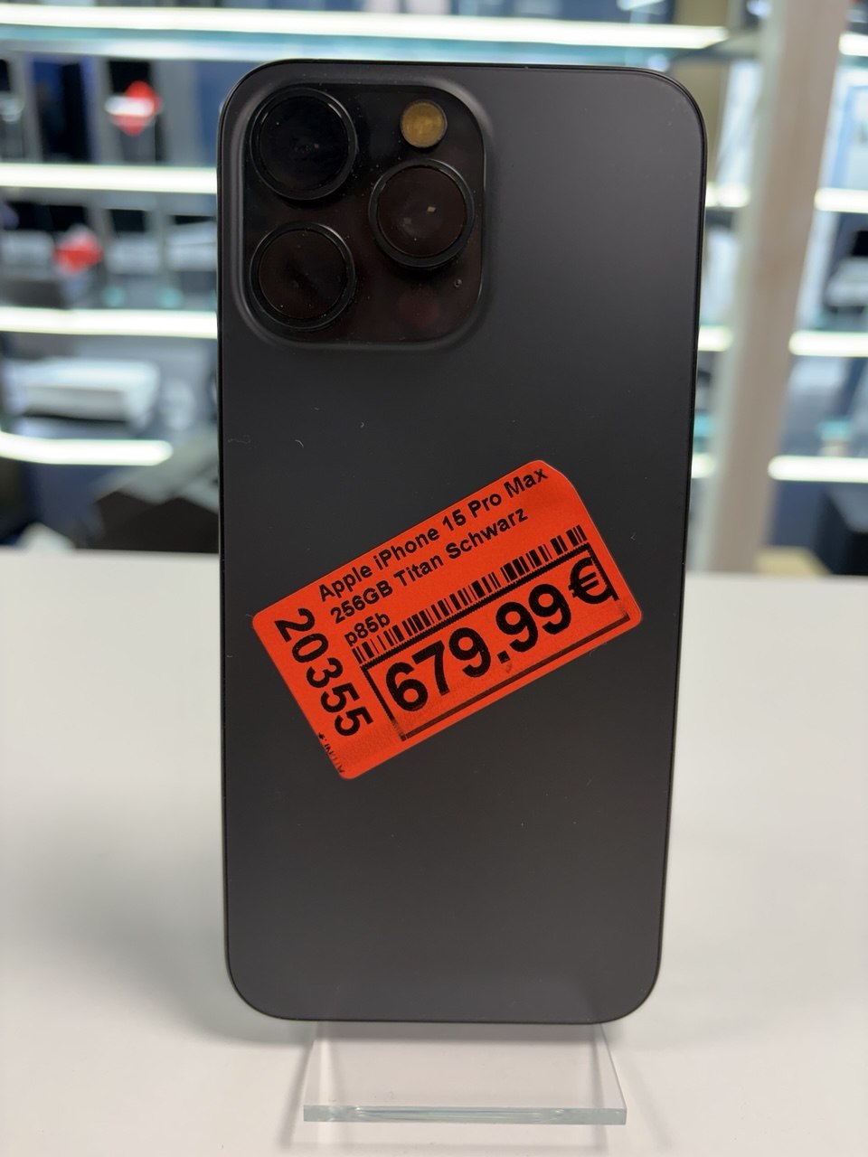 Apple iPhone 16 Pro, Black Titanium