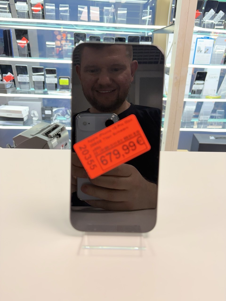 Apple iPhone 16 Pro, Black Titanium Zweitbild