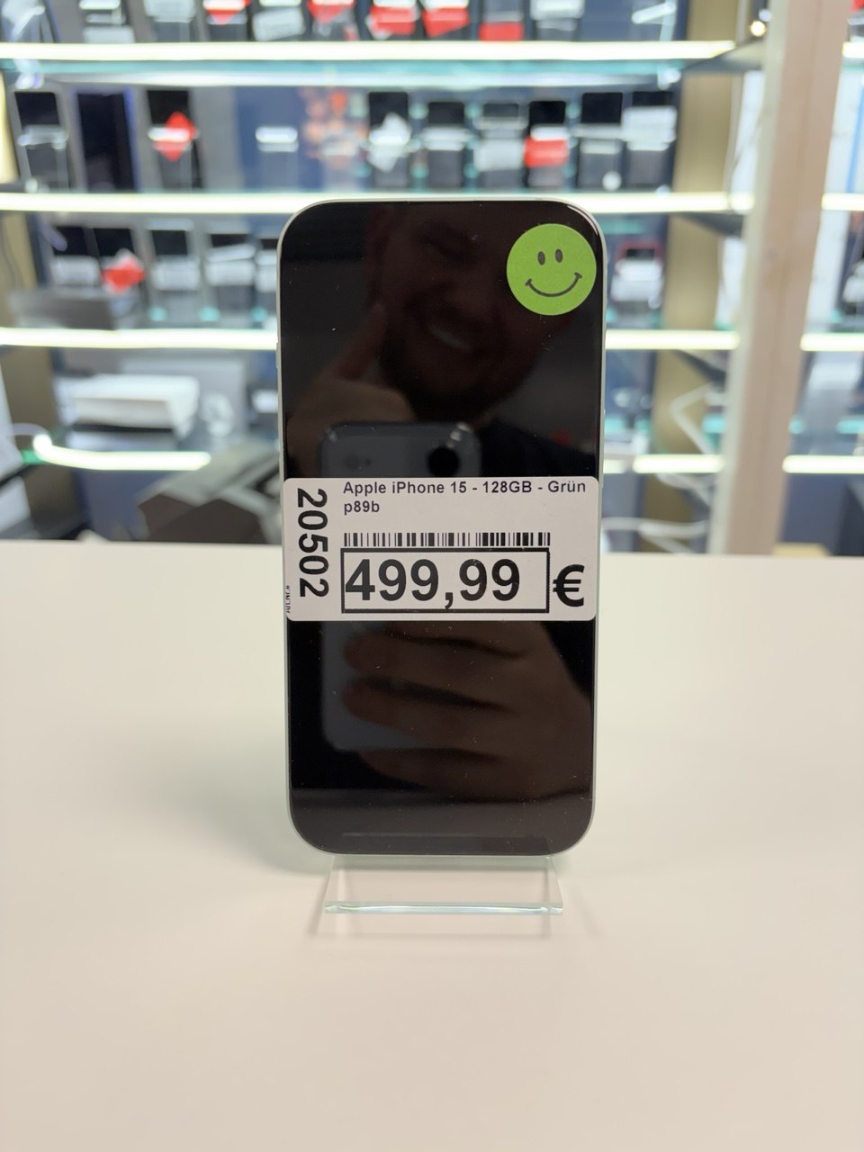 Apple iPhone 15 128GB Grün Zweitbild