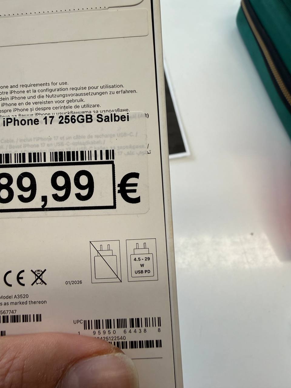 Apple iPhone 17 256GB Salbei