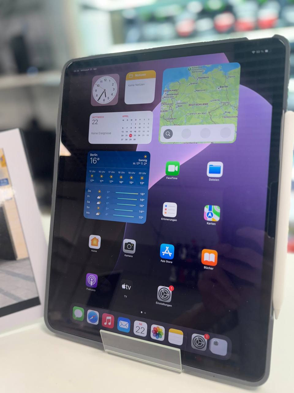Apple iPad Pro 11" mit Magic Keyboard Zweitbild