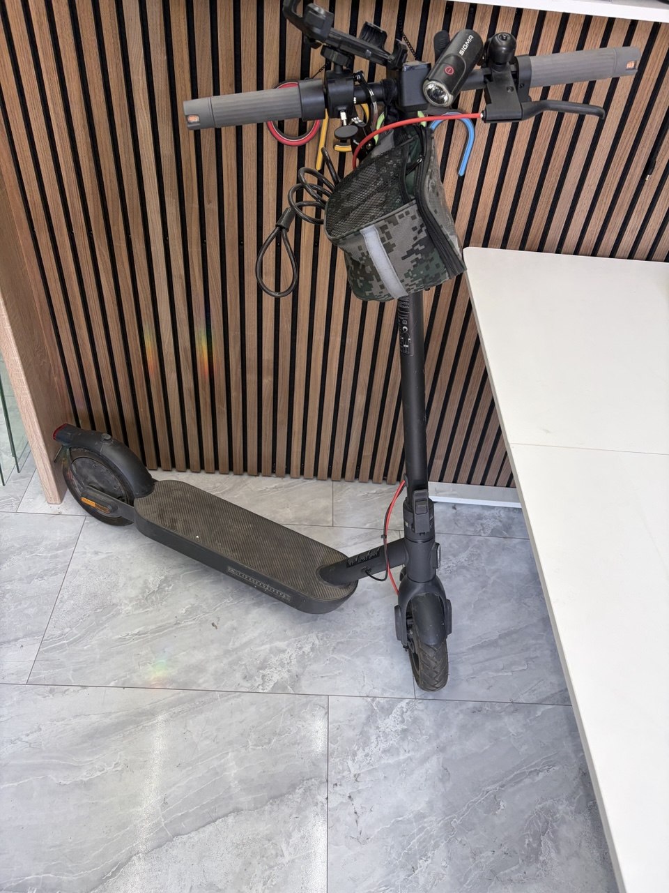 Analyse des E-Scooters Hersteller: Xiaomi/ Brightway Innovation Intelligent Technology (Suzhou) Co., Ltd. Hauptbild
