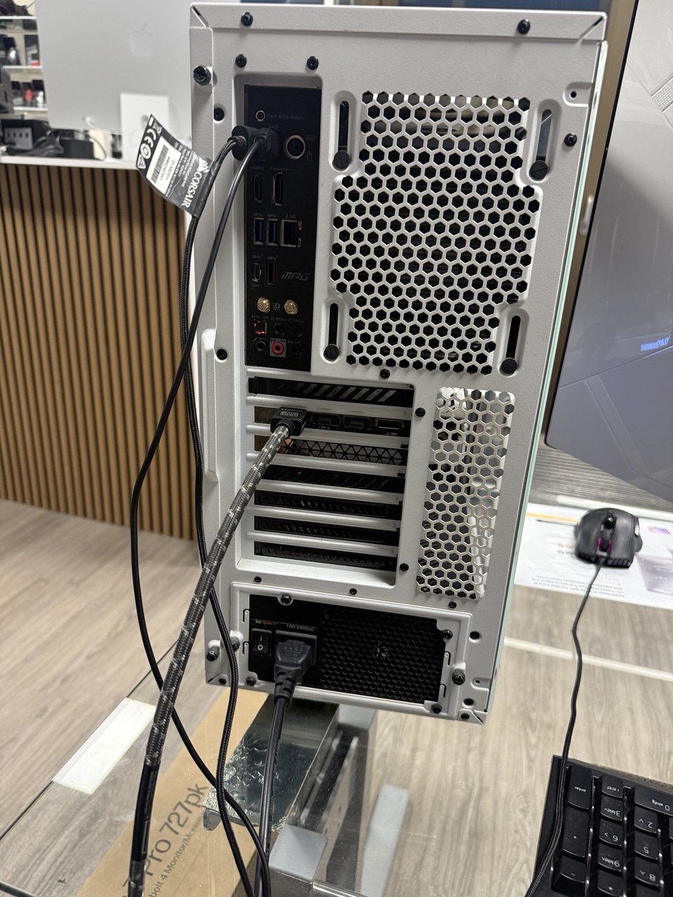 Kolink Inspire K7 ATX Mid Tower Gaming Gehäuse