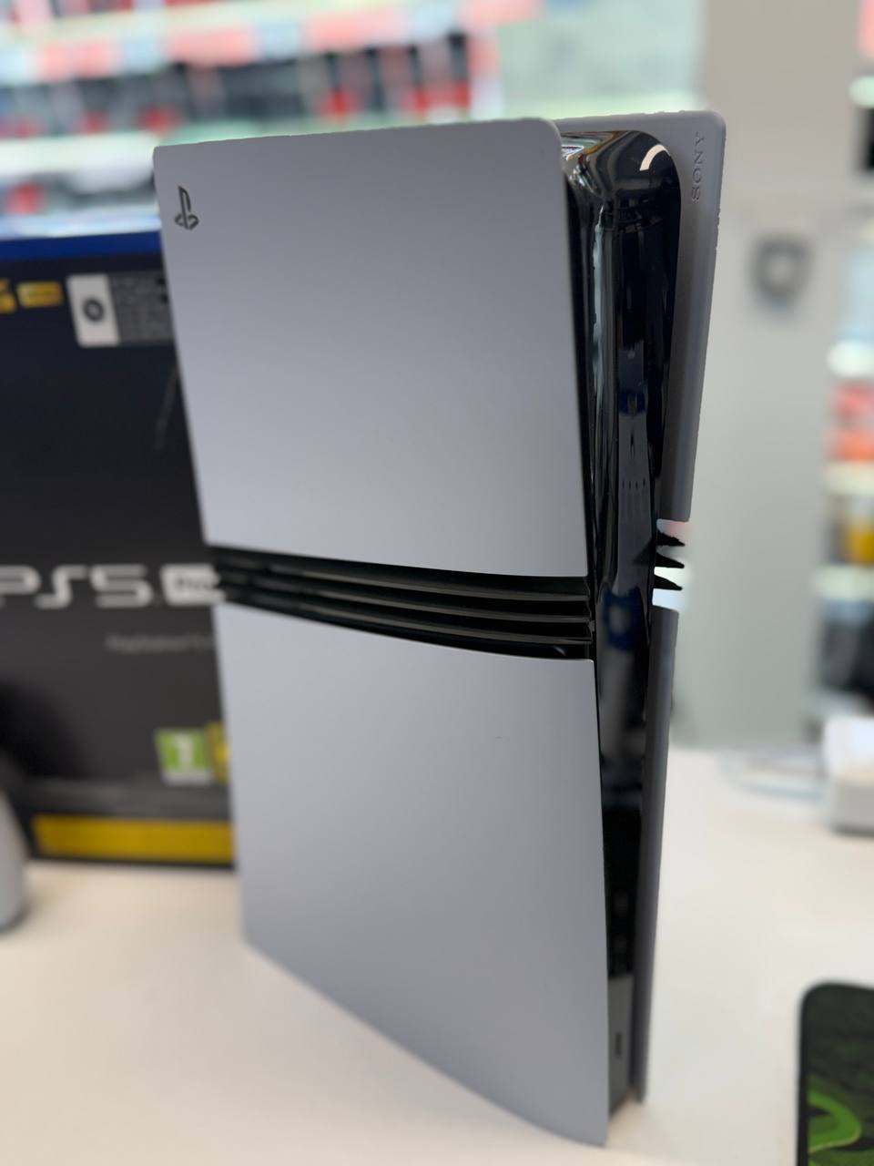 PlayStation 5 Pro, 2 TB mit Disc-Laufwerk Zweitbild