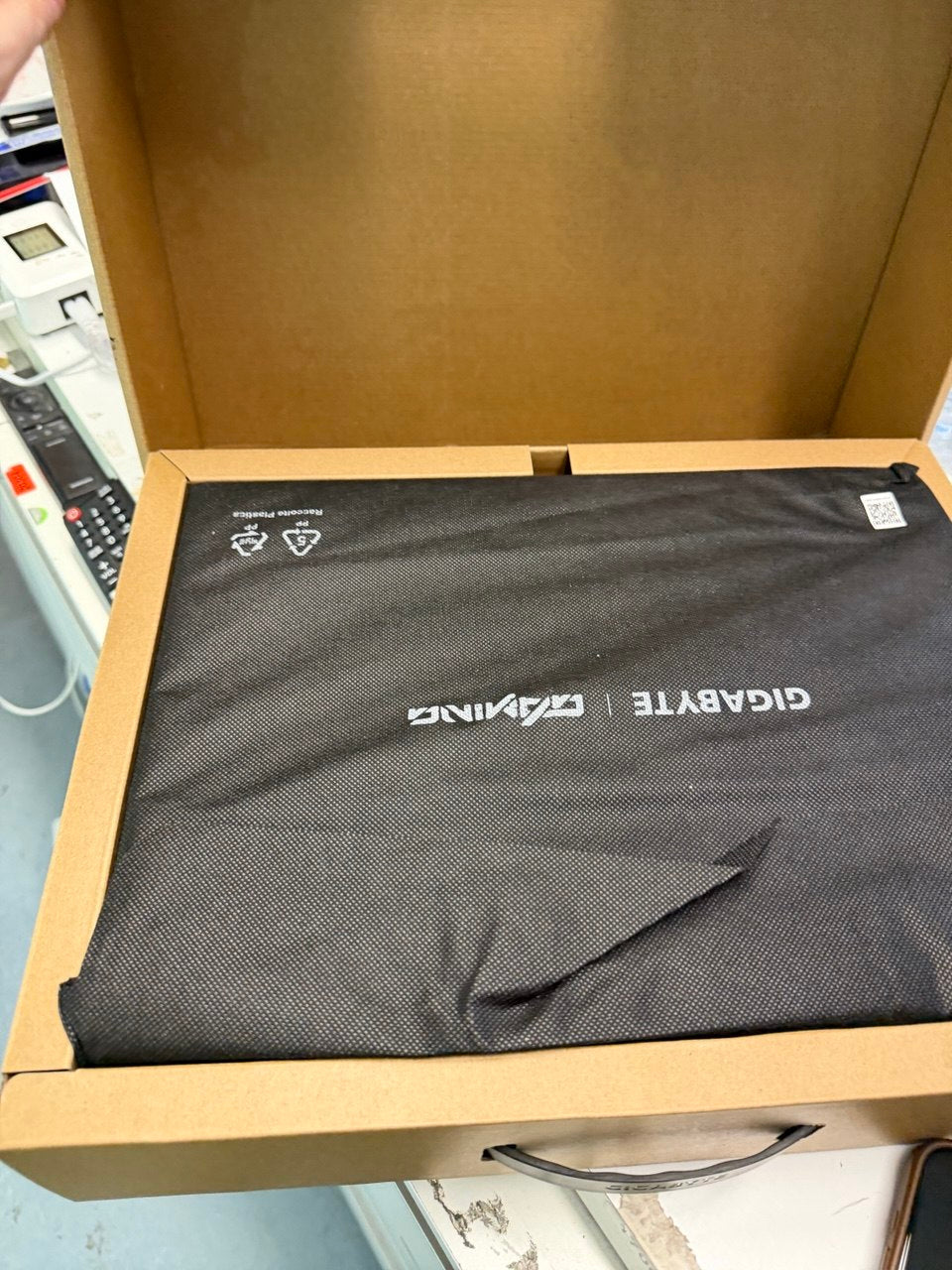 Gigabyte Gaming A16 GA63H Laptop Windows 11 Zweitbild