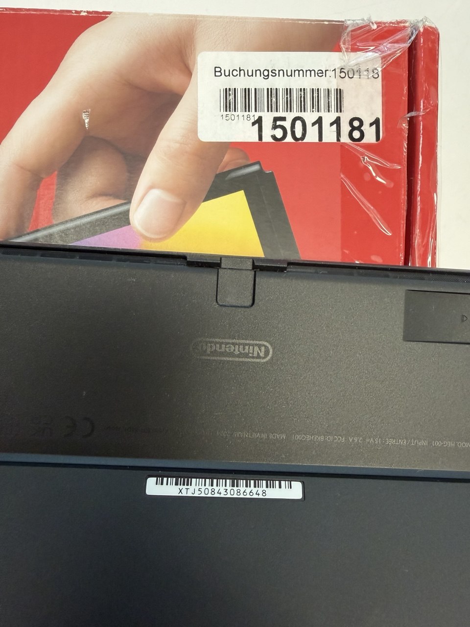 Nintendo Switch – Hybrid-Konsole mit weißen Joy-Con