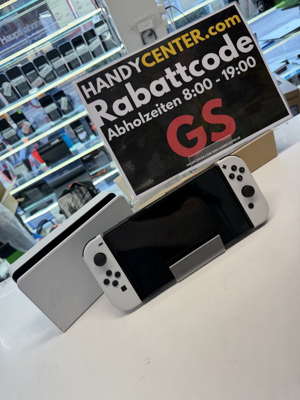 Nintendo Switch – Hybrid-Konsole mit weißen Joy-Con