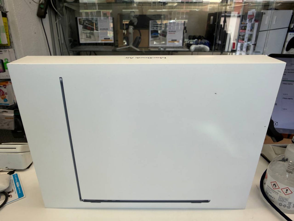 Apple MacBook Air 15" M3 (16GB/512GB)