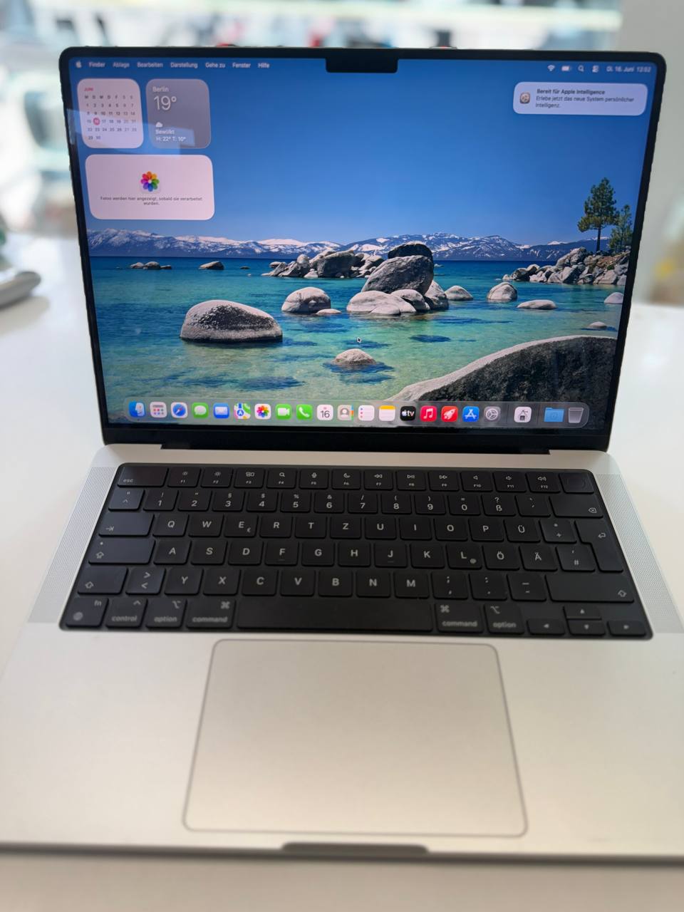 Apple MacBook Pro M4 Zweitbild