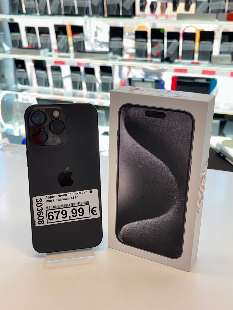 Apple iPhone 15 Pro Max 1TB Black Titanium Hauptbild