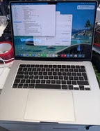 Apple MacBook Air 15" M4 mit 16 GB RAM