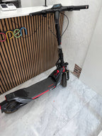 Segway Ninebot E-Scooter, elektrischer Roller mit Dual-Motor