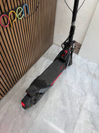 Segway Ninebot E-Scooter, elektrischer Roller mit Dual-Motor