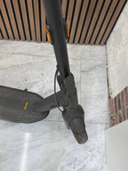 Ninebot Kick Scooter Max G2 – E-Scooter schwarz/orange