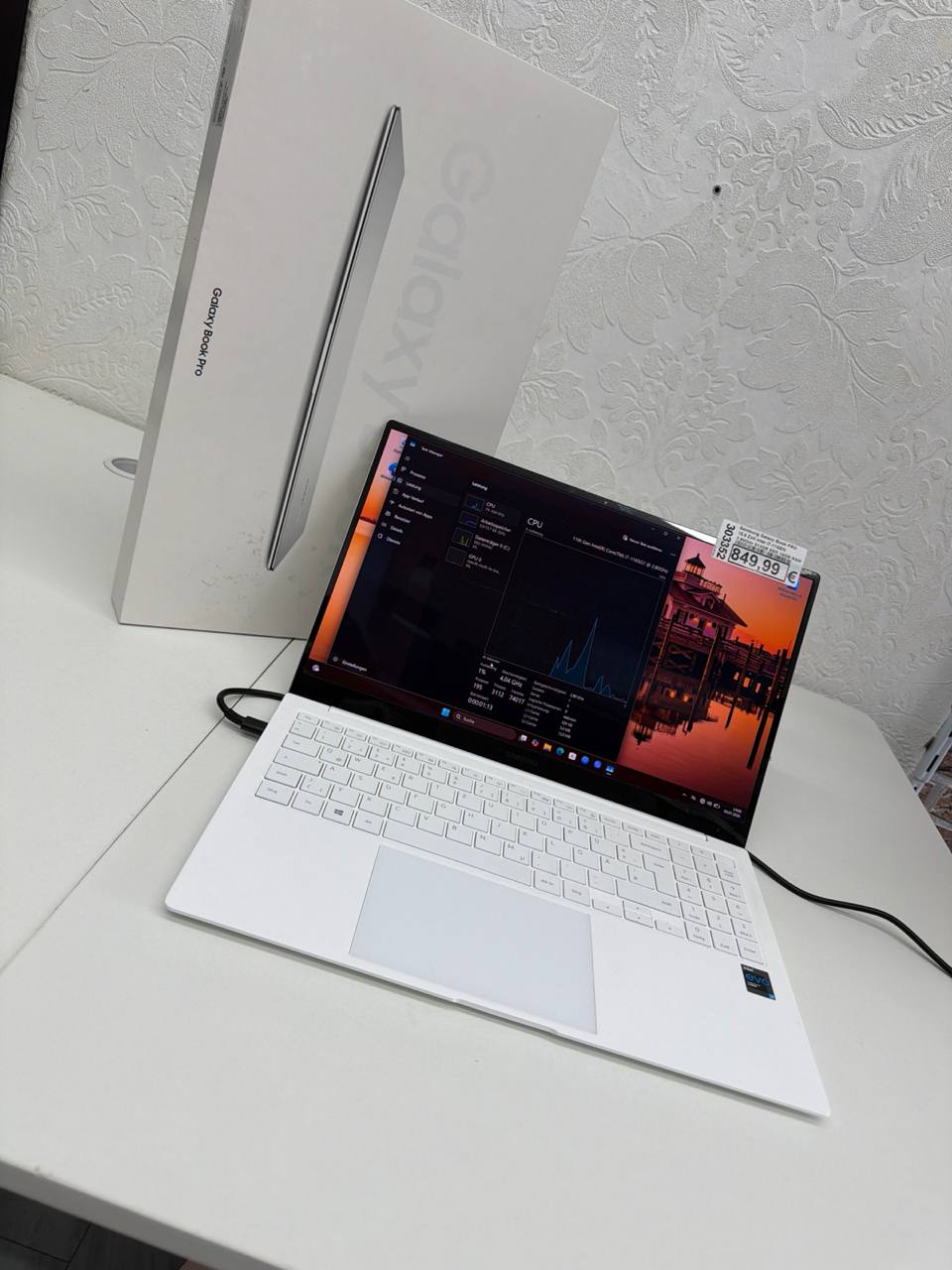 Samsung Galaxy Book PRO 15.6" Intel i7-11th Gen Hauptbild