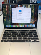 Apple MacBook Air 13" M4 2025