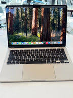 Apple MacBook Air 13" M4 2025