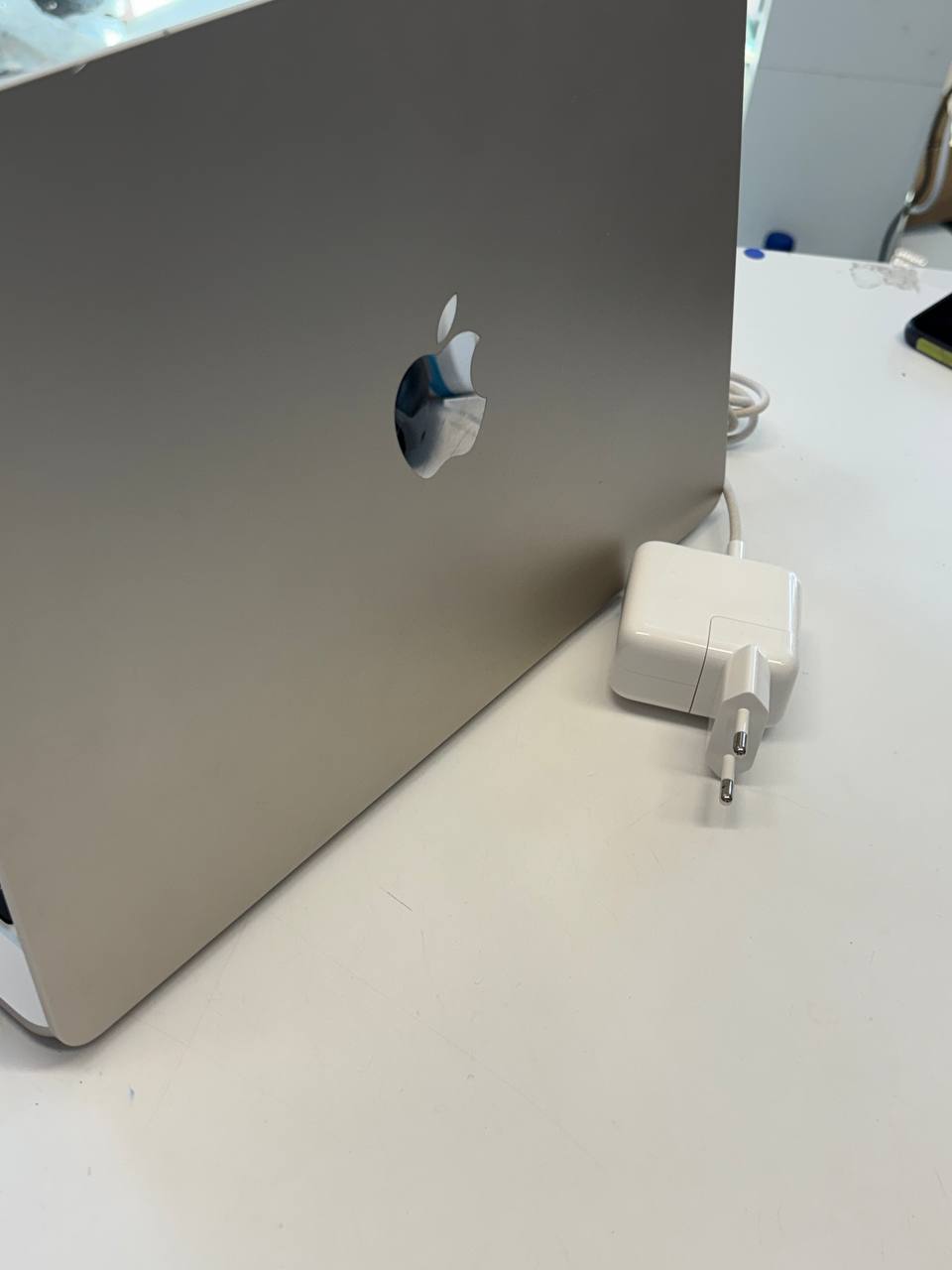 Apple MacBook Air 13" M4 2025