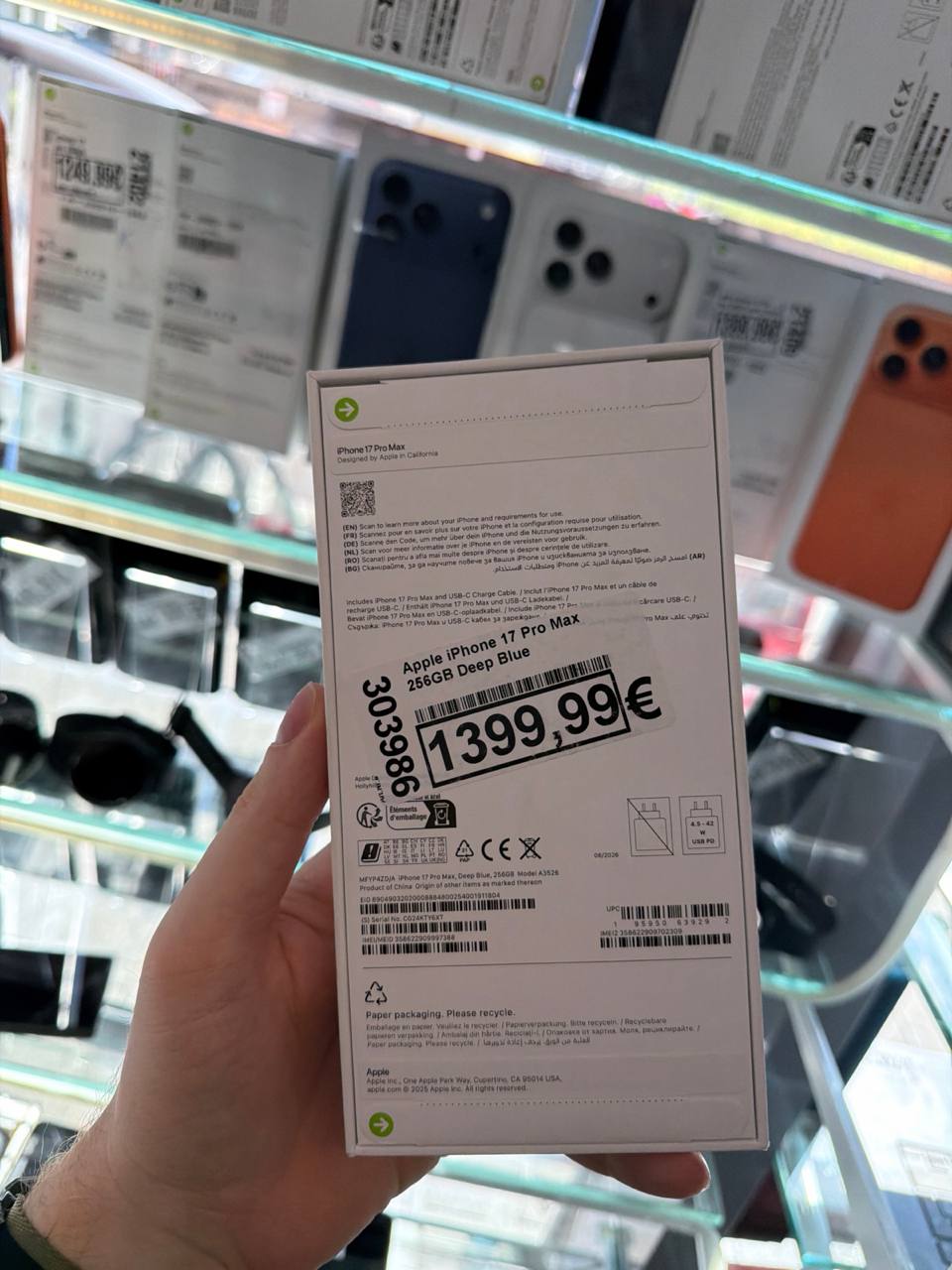 Apple iPhone 17 Pro Max 256GB Deep Blue Zweitbild