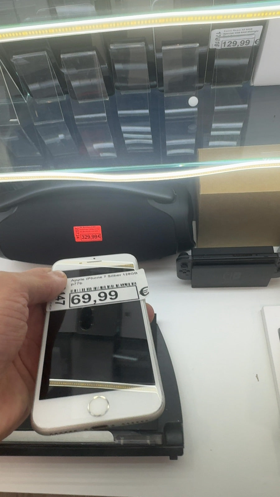 Apple iPhone 7 Silber 128GB p77b