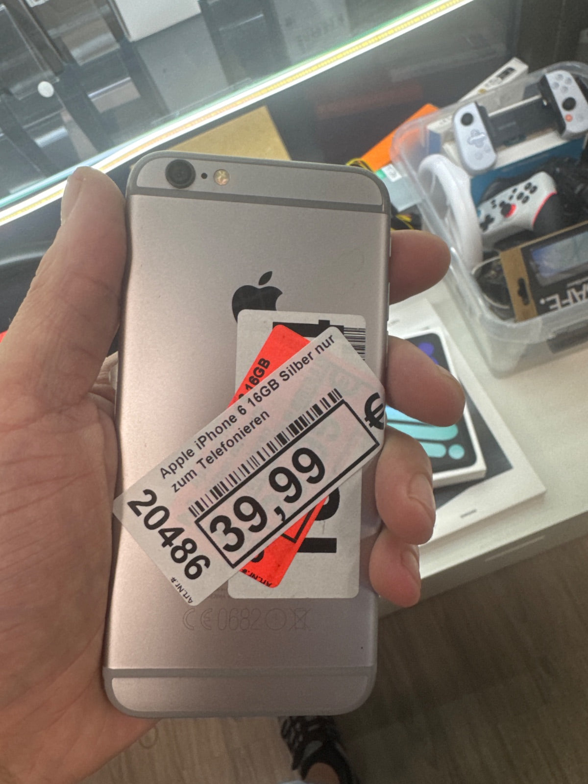 Apple iPhone 6 16GB Silber nur zum Telefonieren Hauptbild