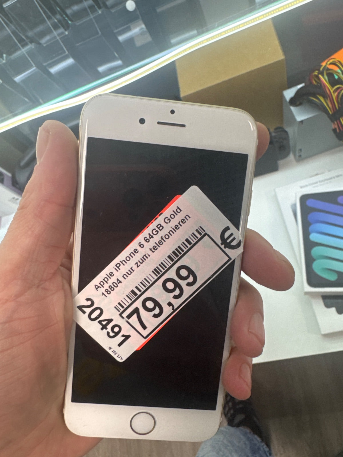 Apple iPhone 6 64GB Gold 18804 nur zum telefonieren Zweitbild