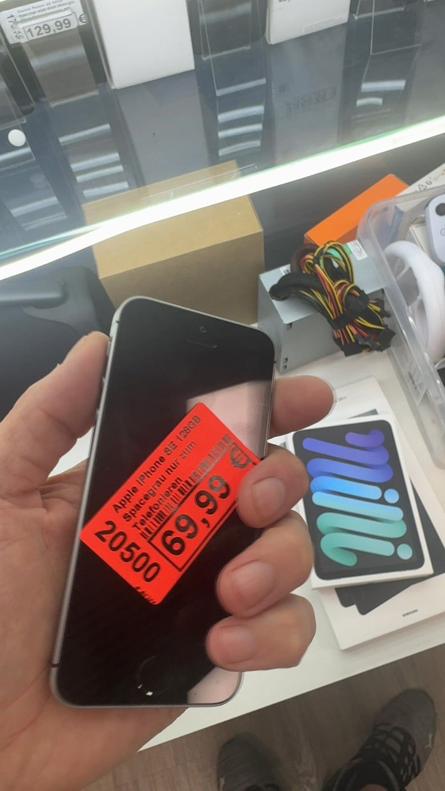 Apple iPhone SE 128GB Spacegrau nur zum Telefonieren