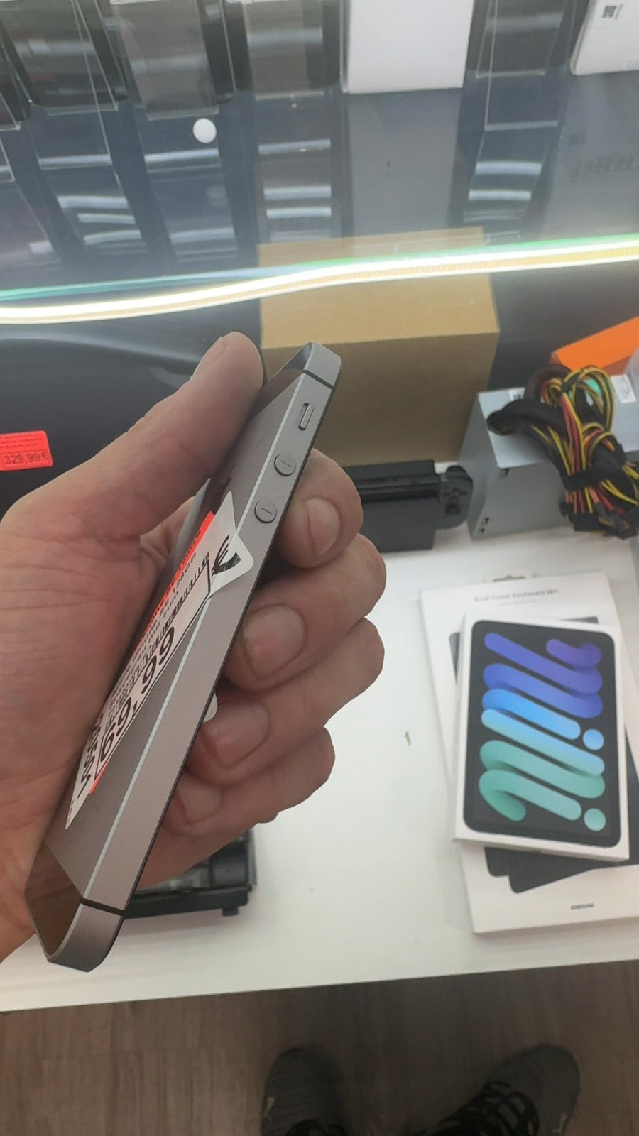 Apple iPhone SE 128GB Spacegrau nur zum Telefonieren