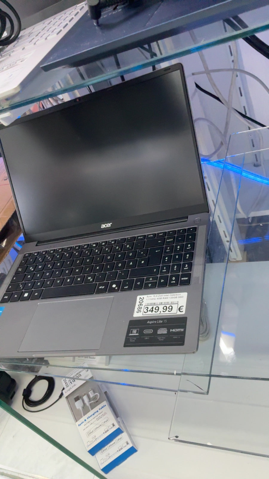 Acer 15,6 Zoll Intel Celereon 1.11GHz 4GB RAM 120GB SSD Zweitbild