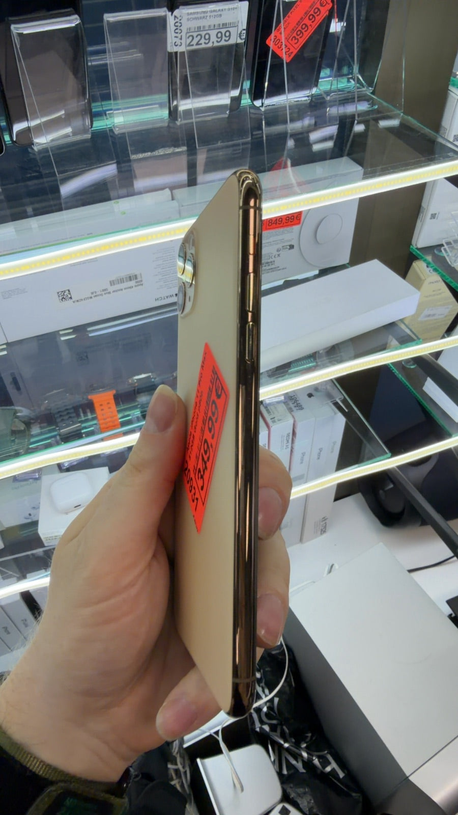 Apple iPhone 11 Pro Max 512GB Gold p80b