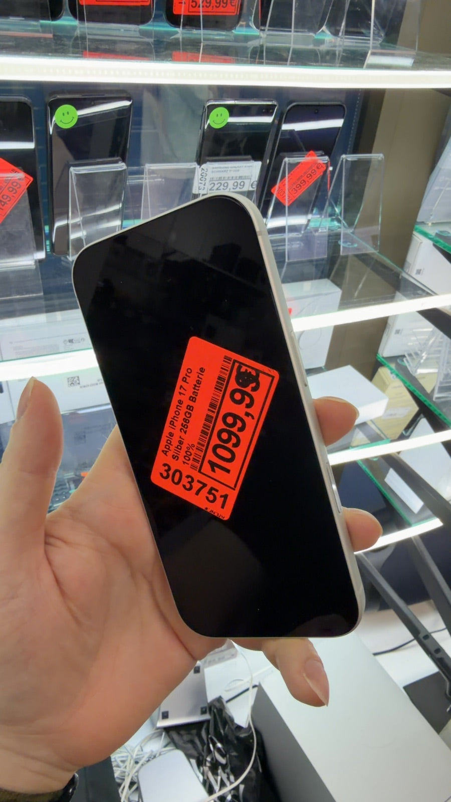 Apple iPhone 17 Pro Silber 256GB Batterie 100%