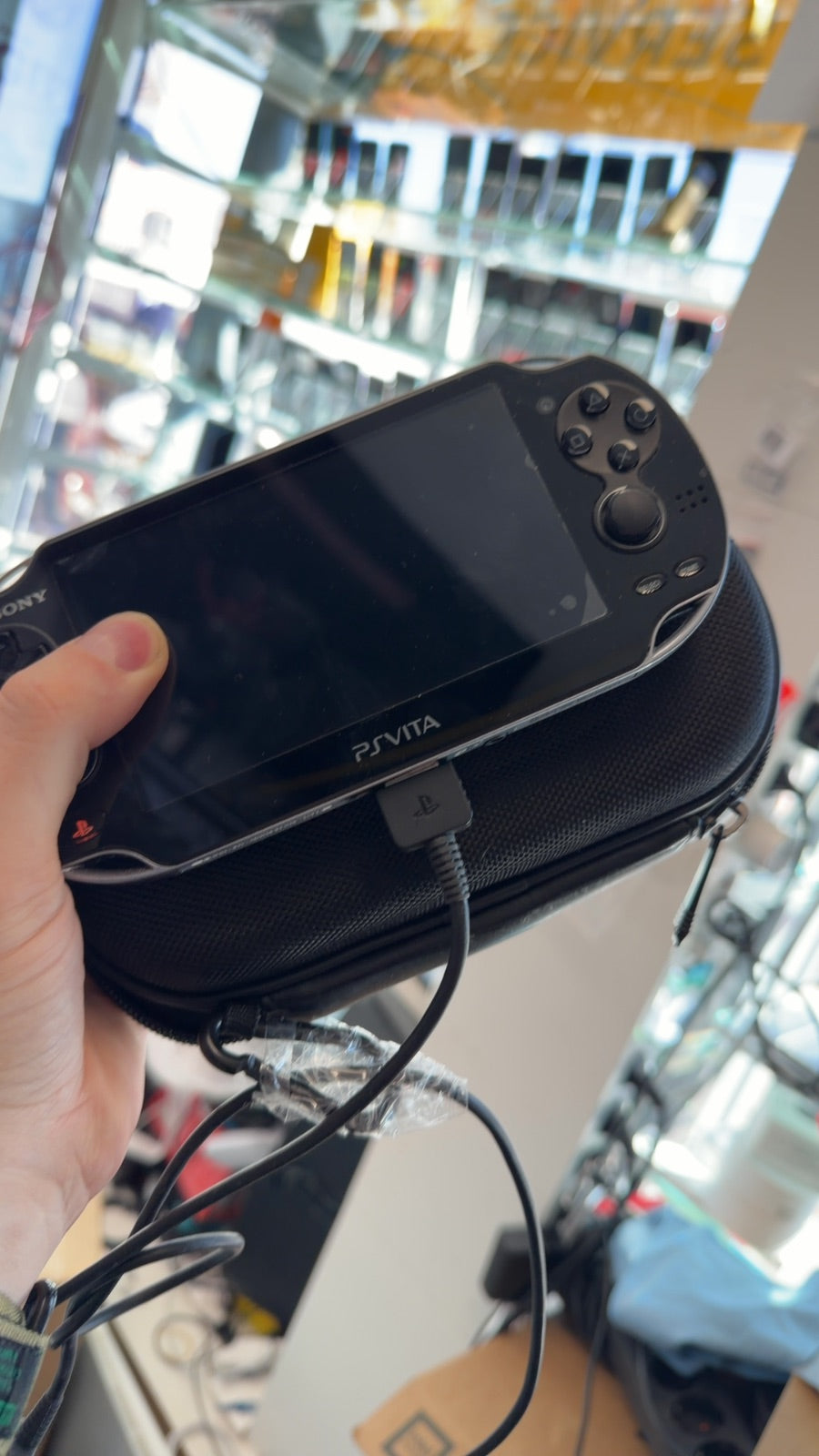 Sony PlayStation Vita PCH-1104 Hauptbild