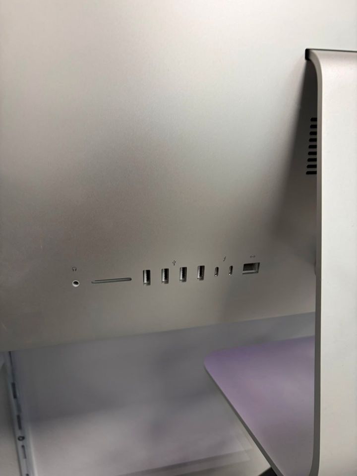 Apple iMac 21,5 Zoll 4K mit Radeon Pro 555